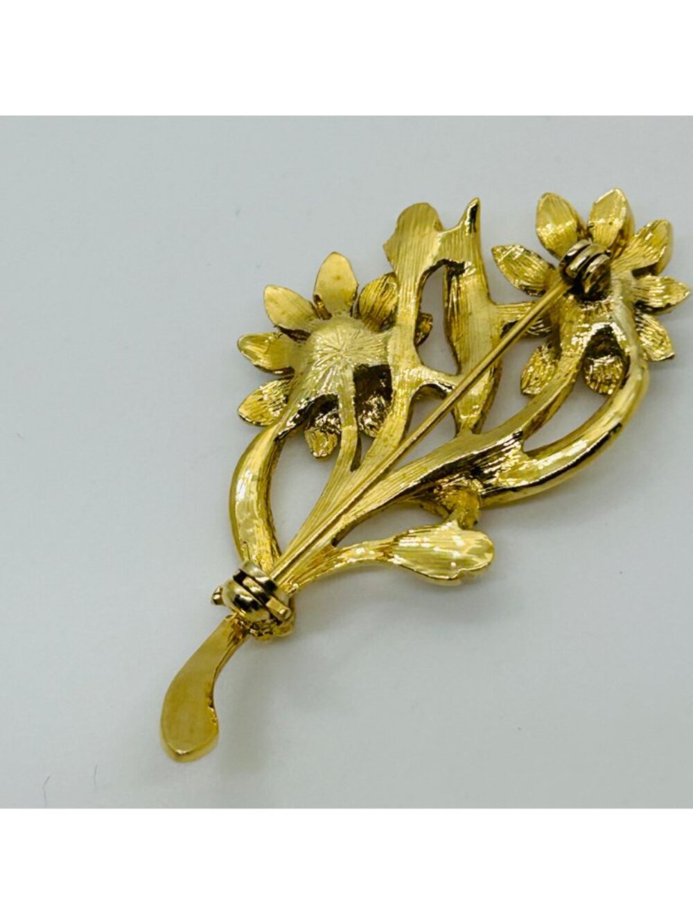 Flower Brooch Pin Gold Tone With Clear Rhinestones Silver Floral Spray Vintage - Picture 7 of 10